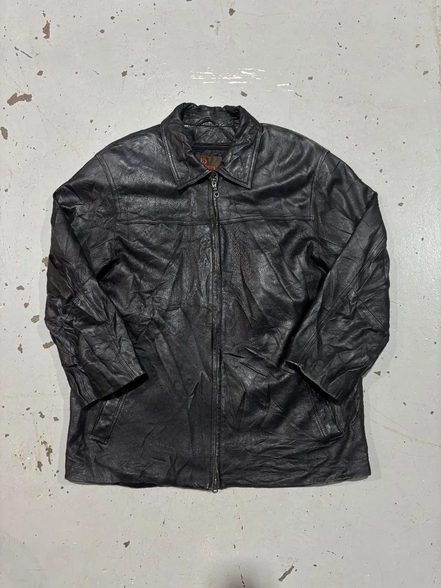 Vintage Danier Black Leather Jacket w/ Front Zip Closure & Foldable Collar - Medium