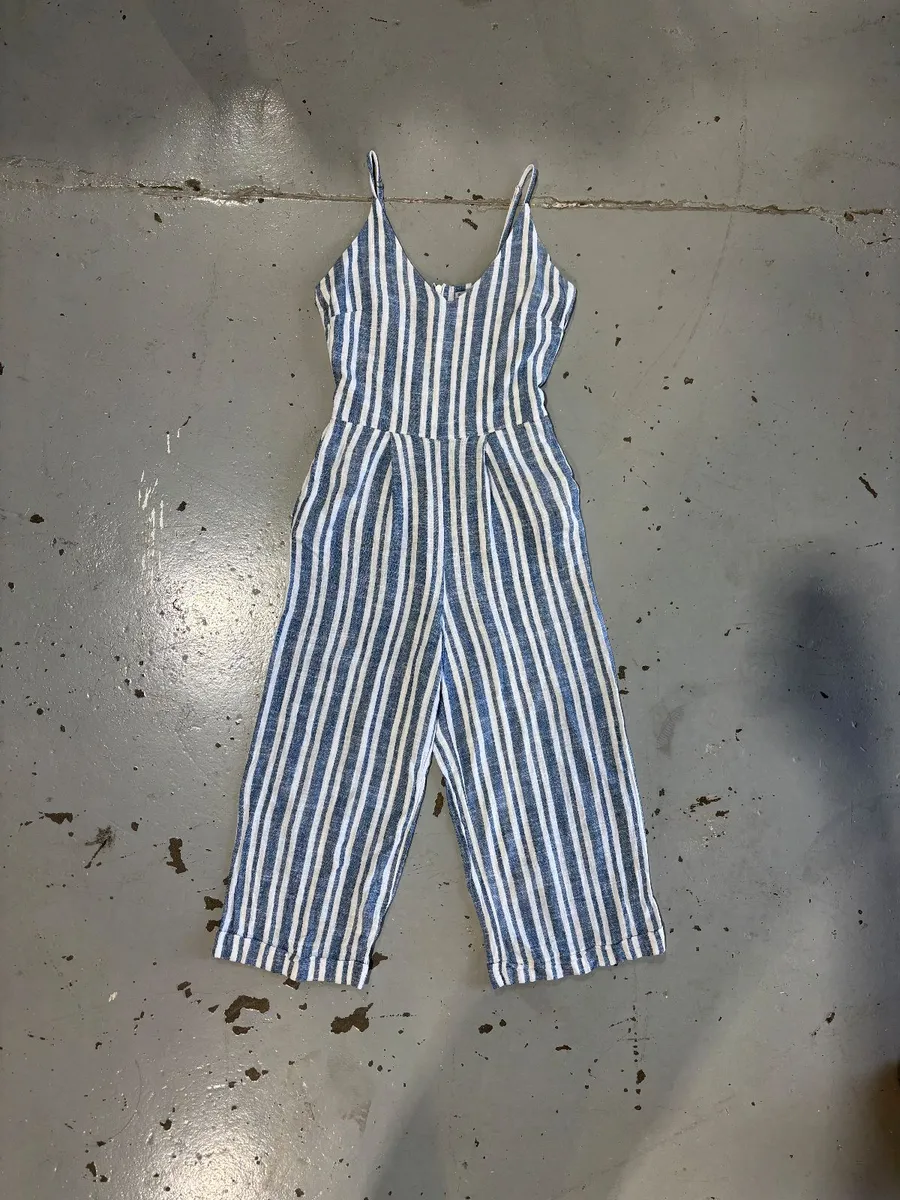 Striped Sleeveless Jumpsuit with V-Neckline - 6