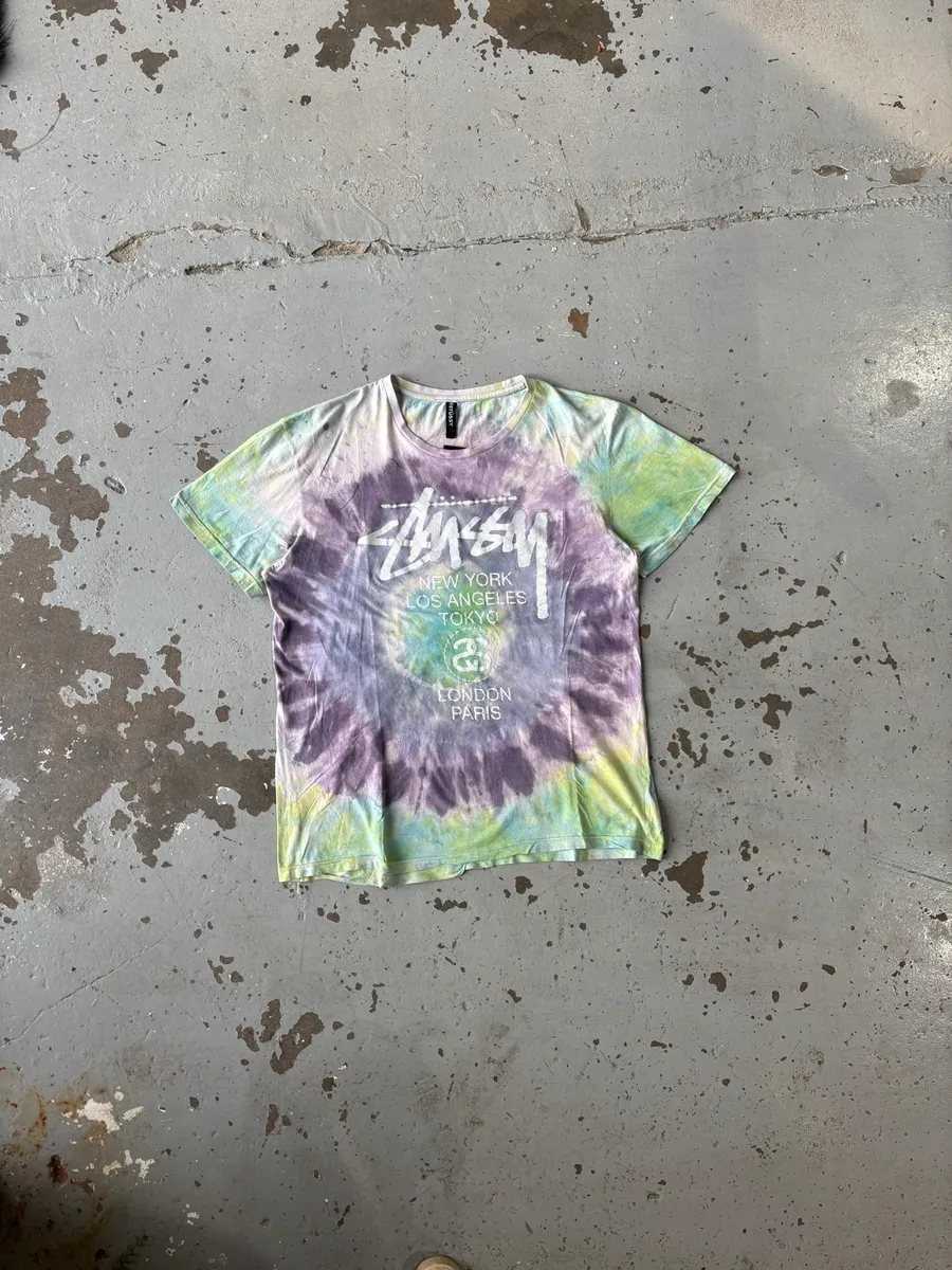 Vintage Stüssy World Tour Tie-Dye T-Shirt - Large