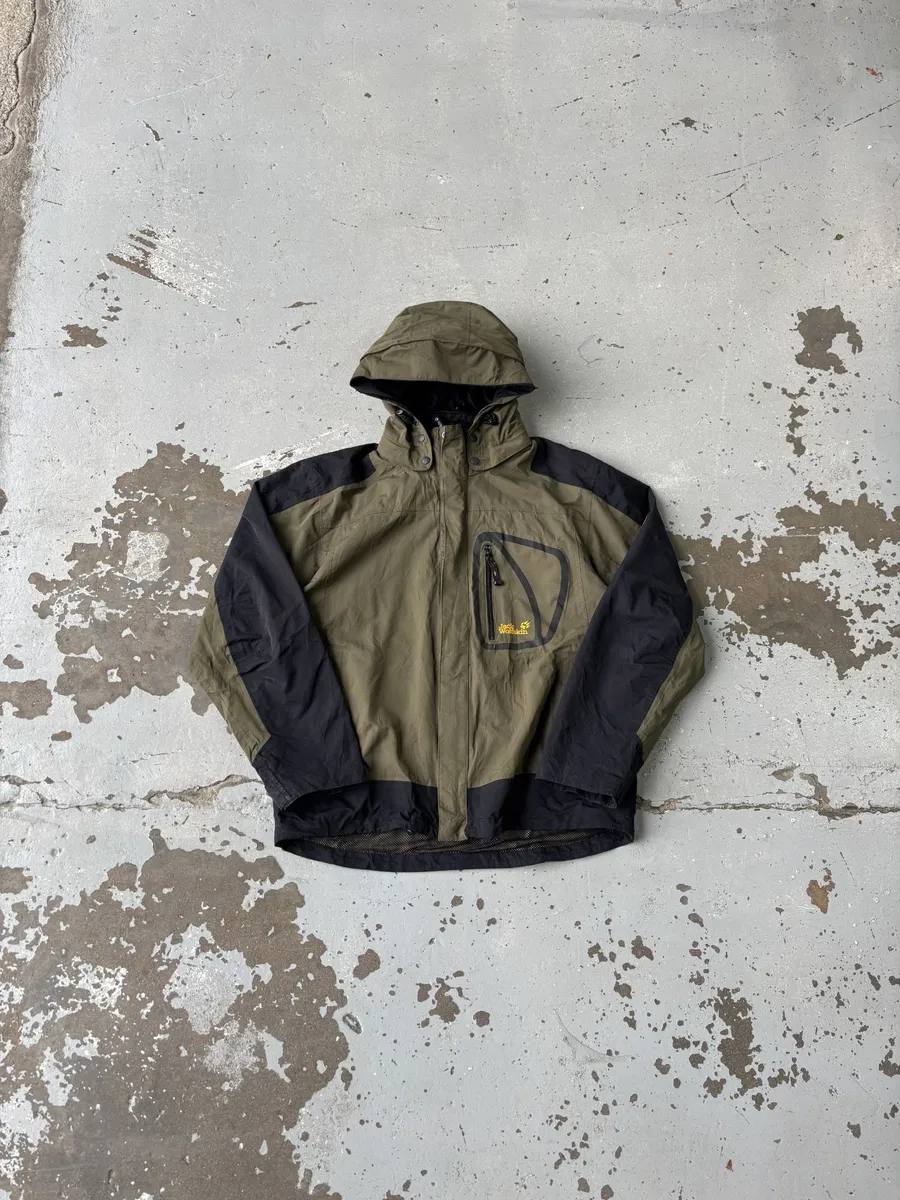 Vintage Green & Black Jack Wolfskin Jacket - Large