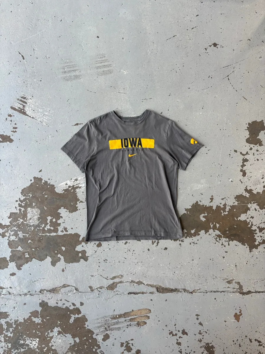Charcoal Grey Nike Iowa Hawkeyes T-Shirt - Medium